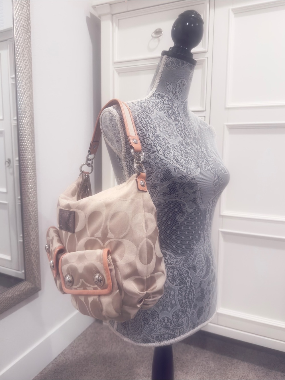 🧡 Coach Poppy Signature C Monogram Beige Hobo Hippie Crossbody/ Shoulder Bag - Picture 12 of 16
